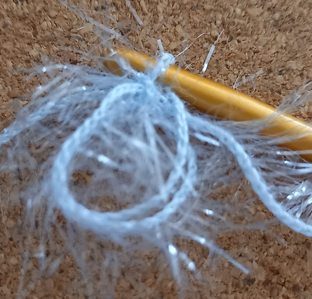 ぞうのたわし最初の輪(編み方工程)