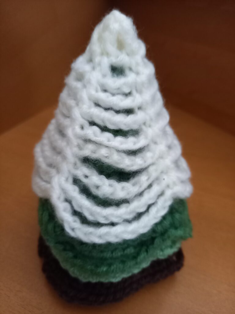 雪を被ったツリーの完成品