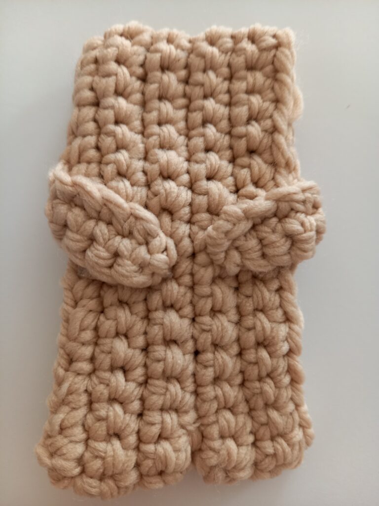 手編みのマスコット（工程）