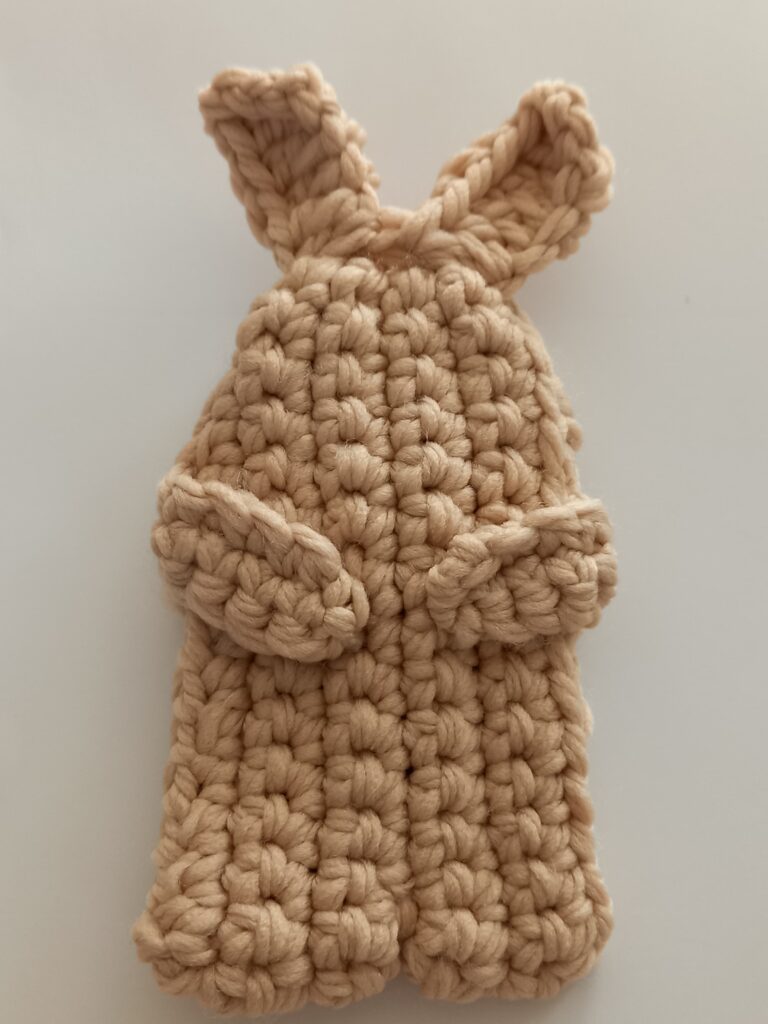 手編みのマスコット（工程）