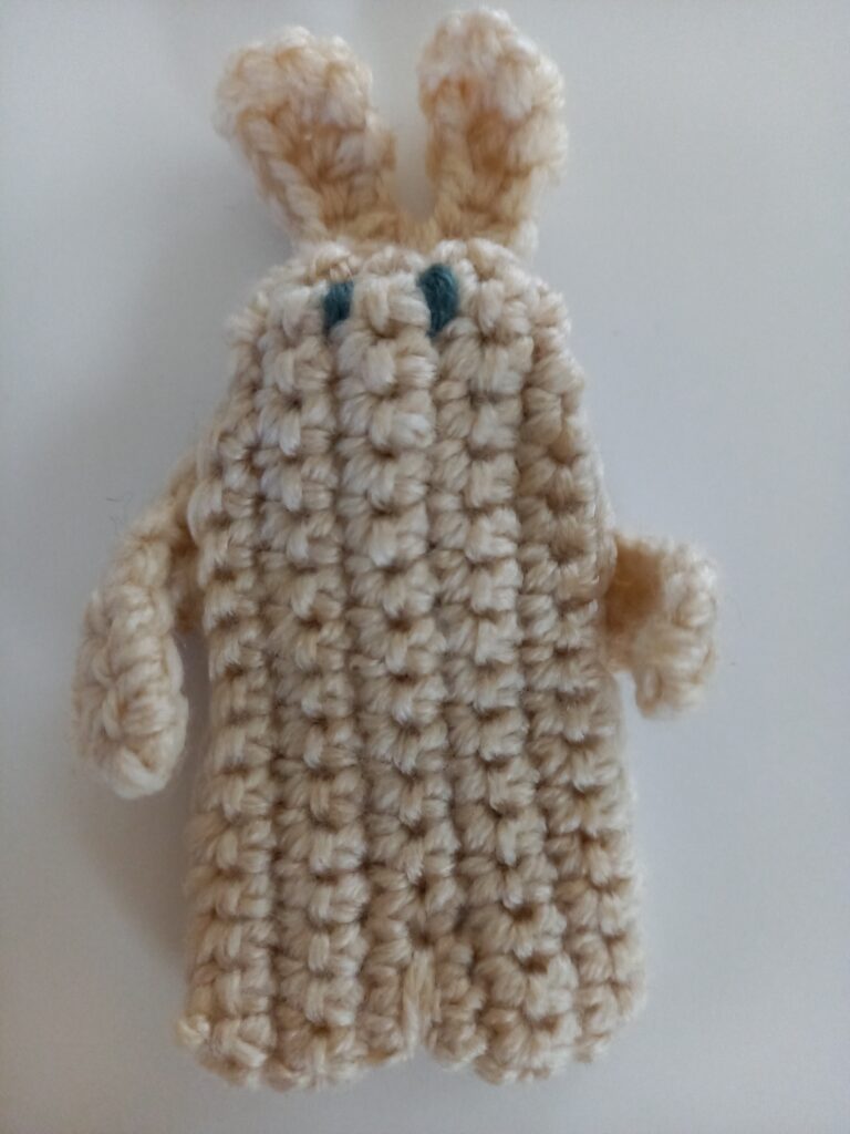 手編みのマスコット（完成品）